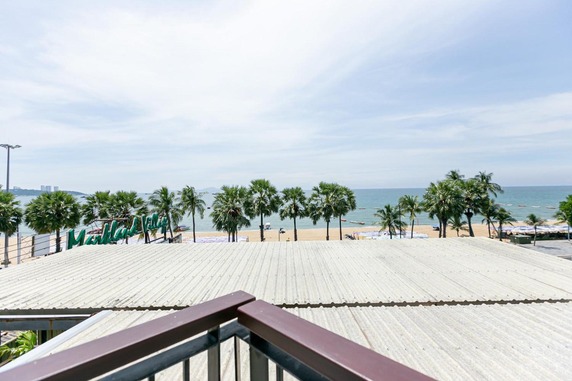 The Bedrooms Hostel Pattaya Zewnętrze zdjęcie