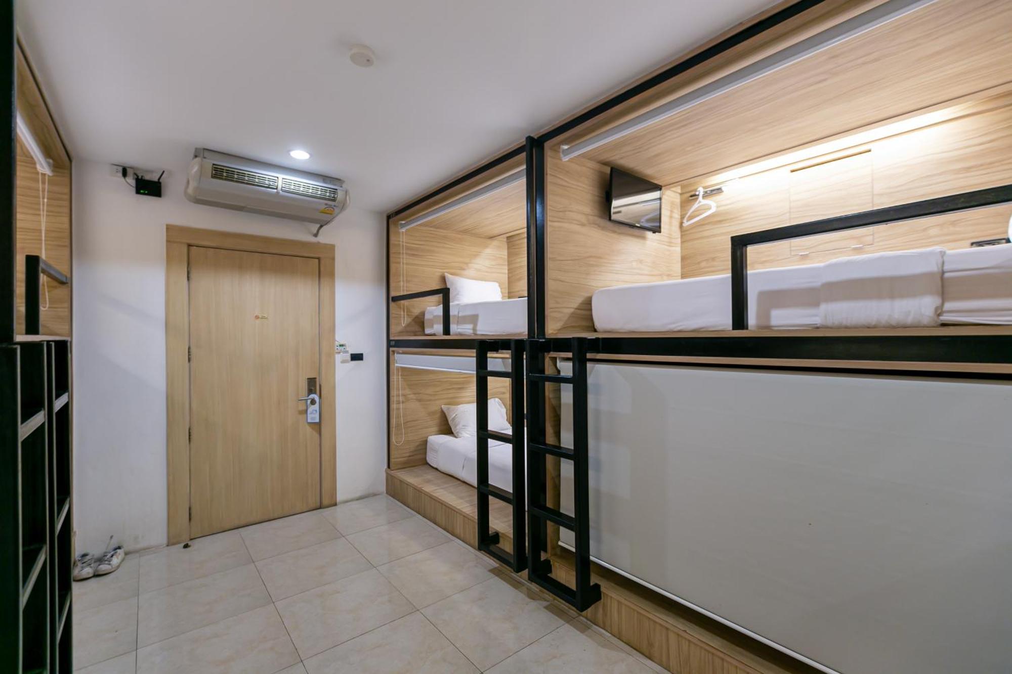 The Bedrooms Hostel Pattaya Zewnętrze zdjęcie