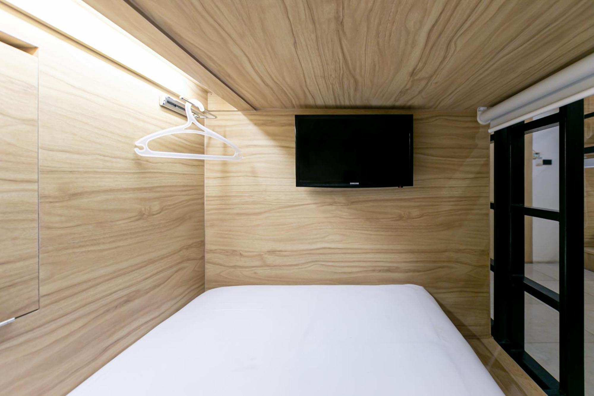 The Bedrooms Hostel Pattaya Zewnętrze zdjęcie