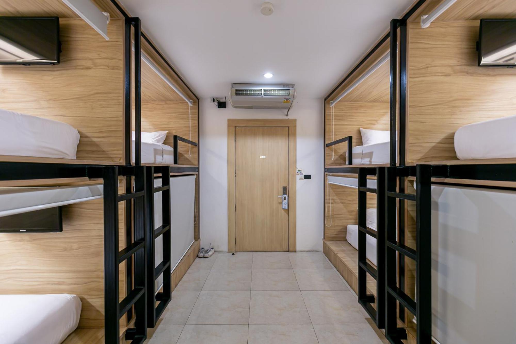 The Bedrooms Hostel Pattaya Zewnętrze zdjęcie