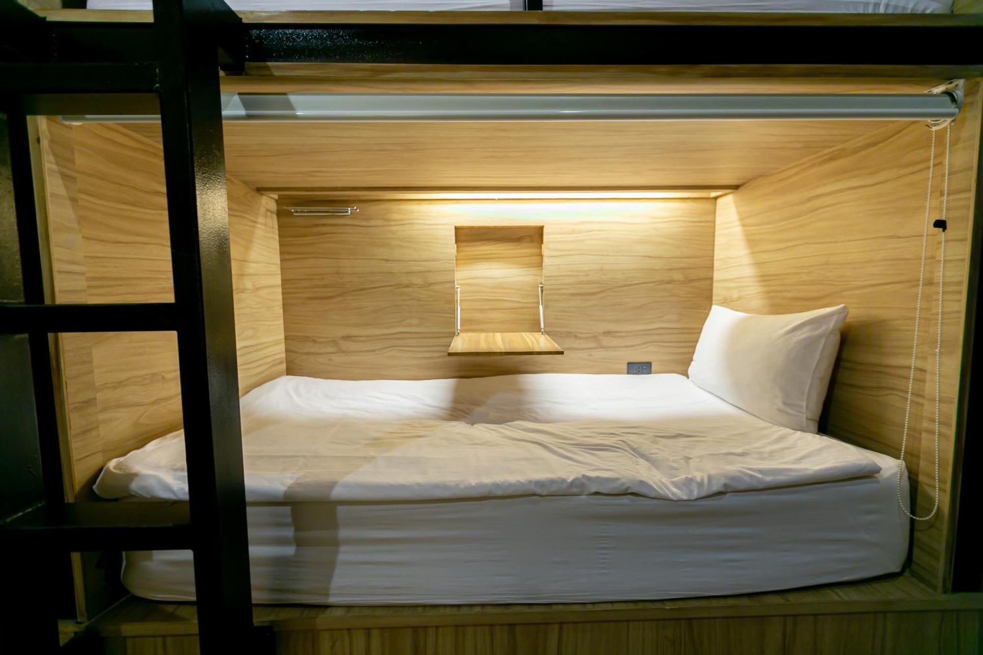 The Bedrooms Hostel Pattaya Zewnętrze zdjęcie